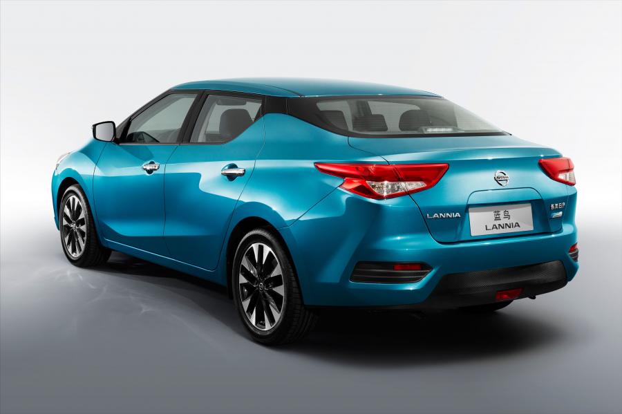  Nissan Lannia 2015 года  (фото 2 из 20)